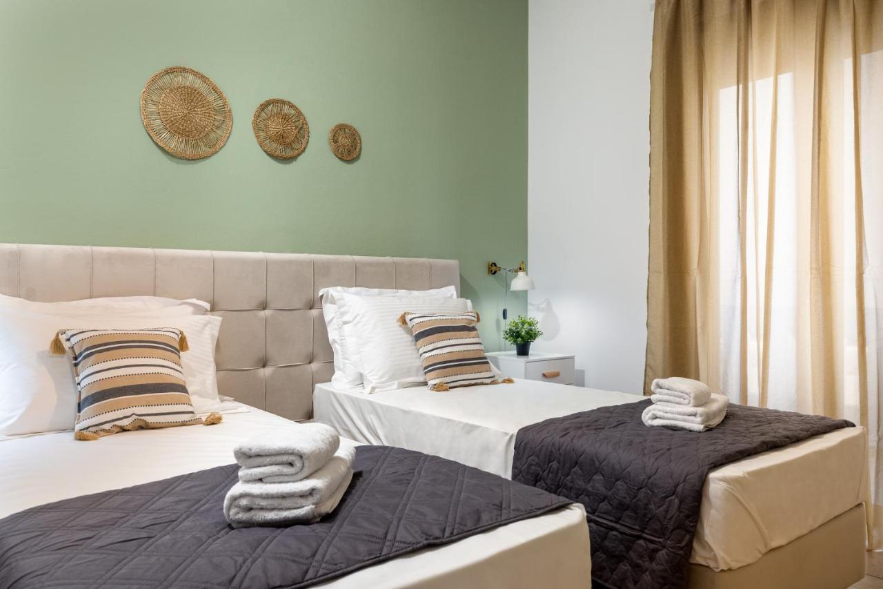 Blue Port In Chania Apartment Souda